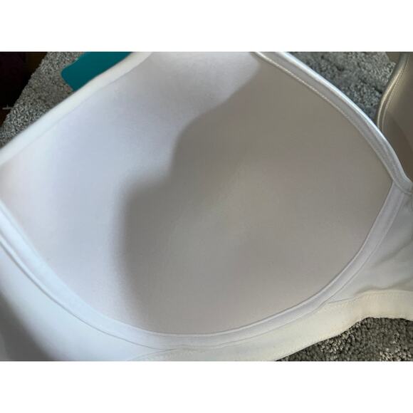 36DD Vanity Fair Bra Wireless Body Caress Full Coverage Wirefree Convertible NEW - Picture 7 of 9